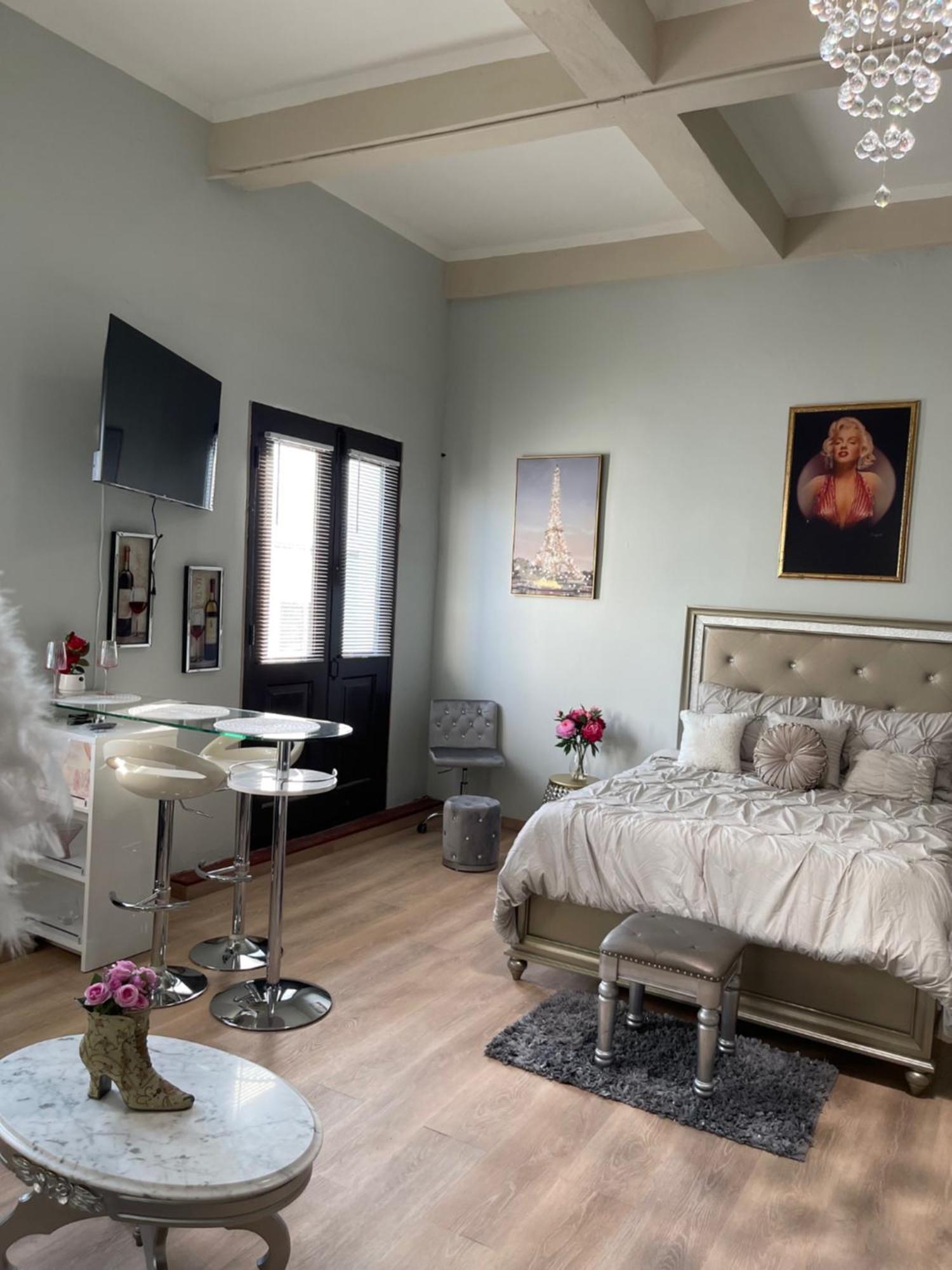 The Balconies Studio, The Marilyn Suite & The Crystal Apartment At Casa Of Essence In Old San Juan Exterior photo